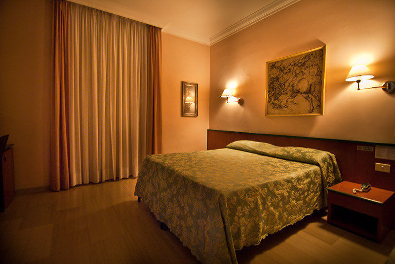 Hotel Center 2 Roma Exterior foto